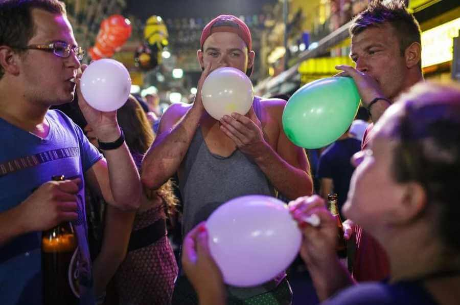 Веселящий газ