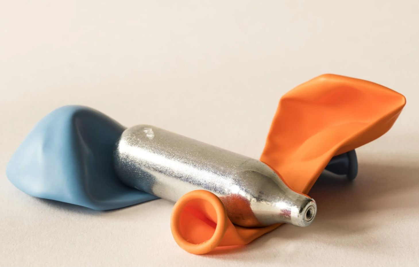 Веселящий газ &ndash; баллончик или баллон